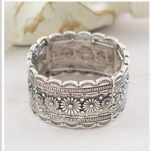 ✨️Sale✨️Tipi Brand Western Concho Bracelet